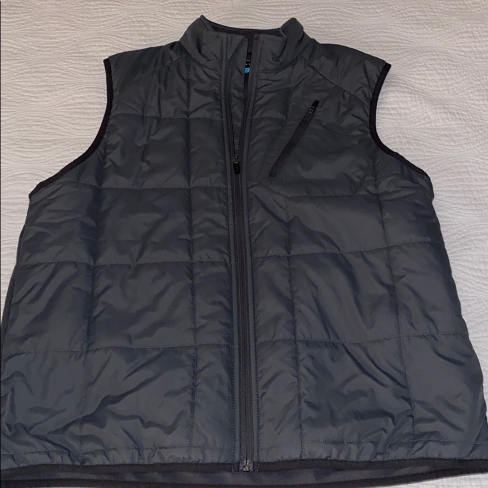 PGA Tour golf vest, men’s medium, NWOT